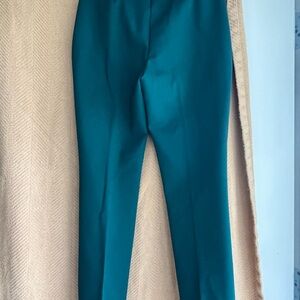 NWOT Chicos Juliet Ponte Knit Pant